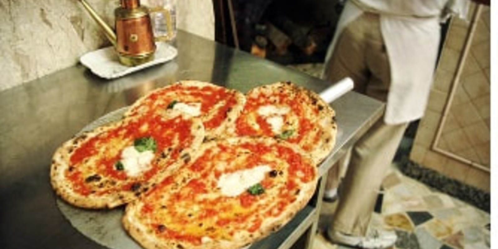 Italian Bread Basket Bread And Pizza Kitchen Clinic And Lunch Italian Bread Basket Bread And Pizza Kitchen Clinic And Lunch